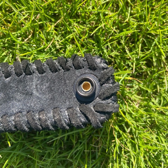 Handmade black leather cuff with natural Sodalite stone - Picture 6 of 6